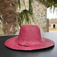 Chapeau de Madagascar bordeaux